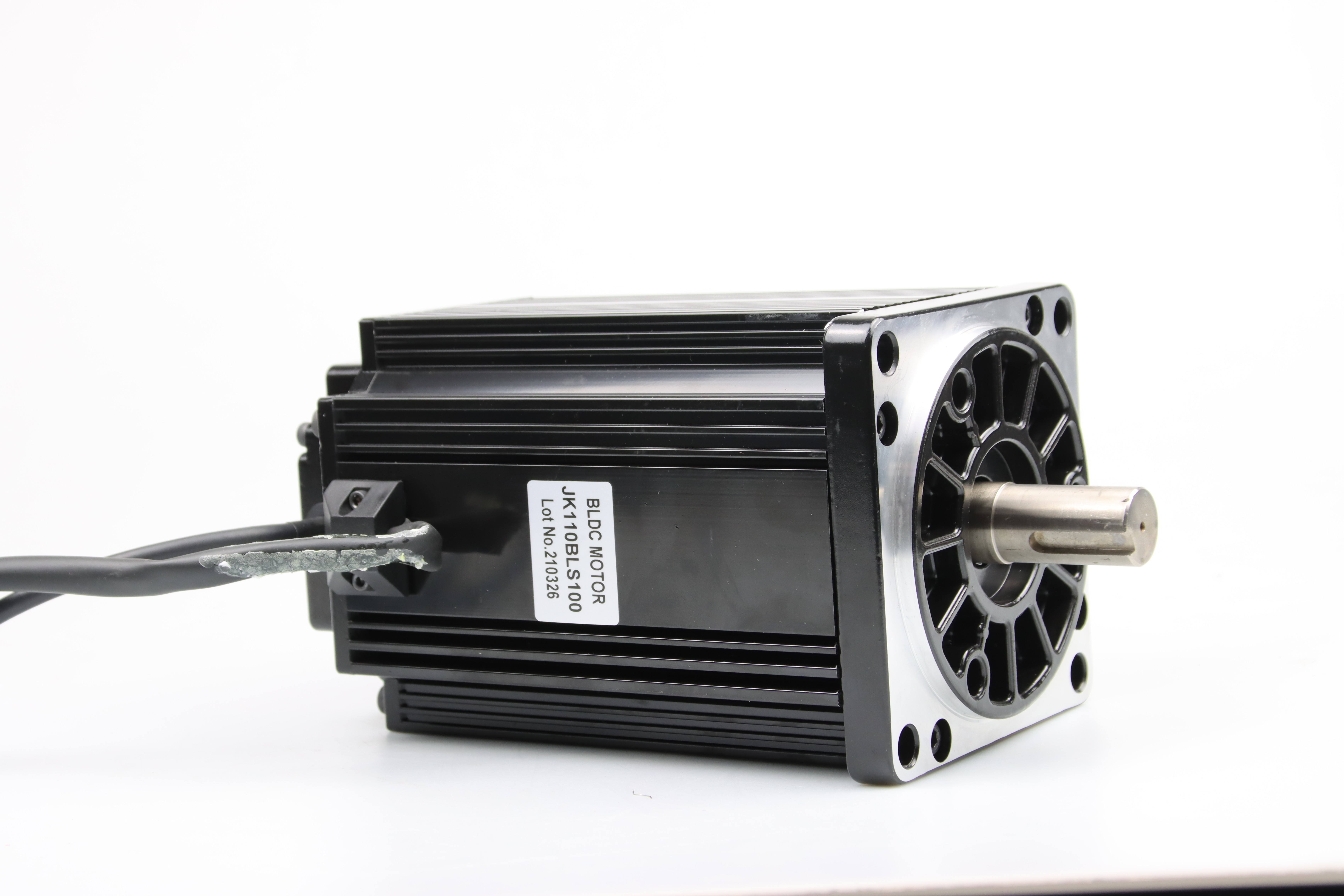 ISO9001 Yüksek Tork 110mm 2KW Fırçasız Dc Motor 3000 RPM Hız