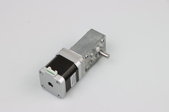 4 Leads Nema 17 Dişli Step Motor 5.5kgCm 1.5A Endüstriyel Akım